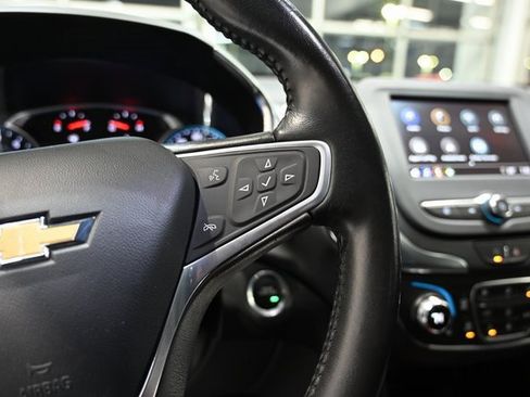 Used 2022 Chevrolet Equinox LT image 23