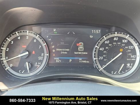 Used 2021 Toyota Highlander Limited image 28