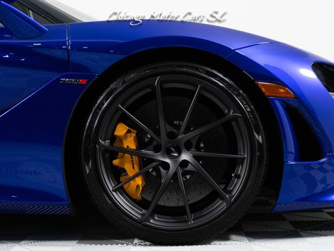 Used 2026 McLaren 750S Spider RWD image 15