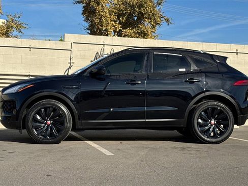 Used 2020 Jaguar E-PACE SE image 9