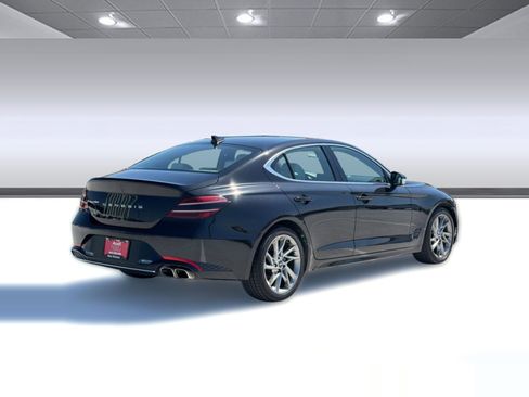 Used 2022 Genesis G70 2.0T RWD image 9