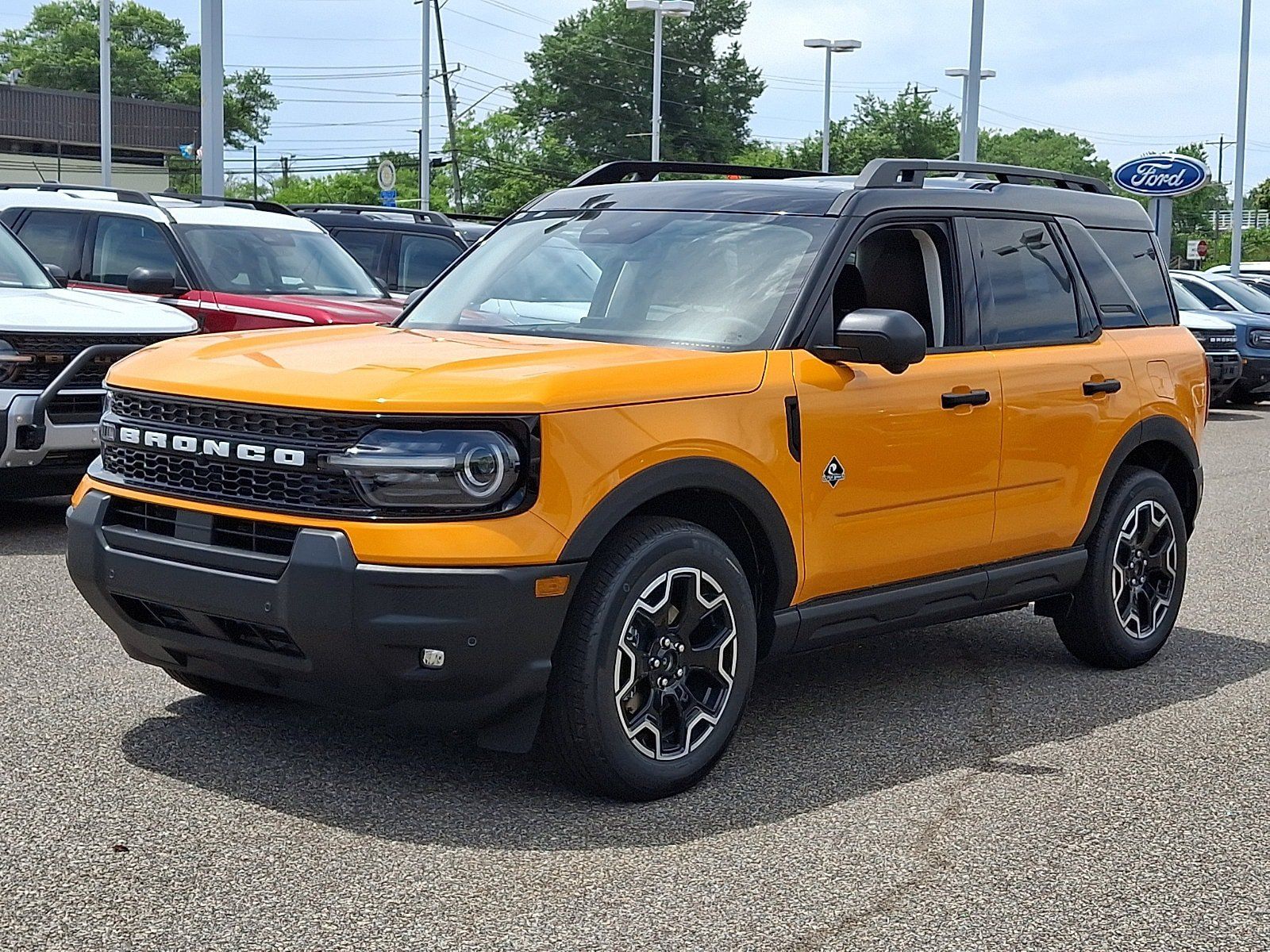 New 2026 Ford Bronco Sport Outer Banks w/ Outer Banks Tech Package+ AWD/4WD image 3