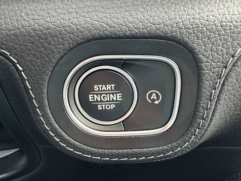 Used 2026 Mercedes-Benz GLS 580 4MATIC image 42