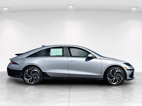 Used 2023 Hyundai Ioniq 6 SEL AWD/4WD image 3