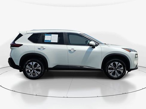 Used 2023 Nissan Rogue SV w/ SV Premium B Package FWD image 5