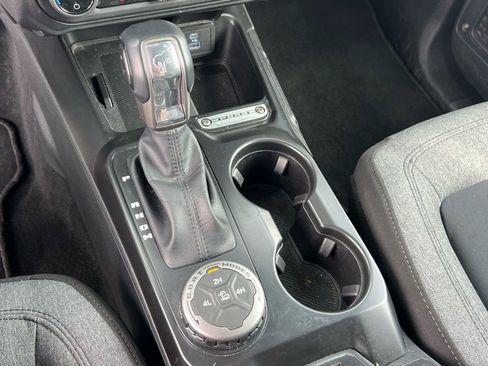 Certified 2025 Ford Bronco Big Bend image 32