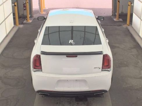 Used 2016 Chrysler 300 S RWD image 6