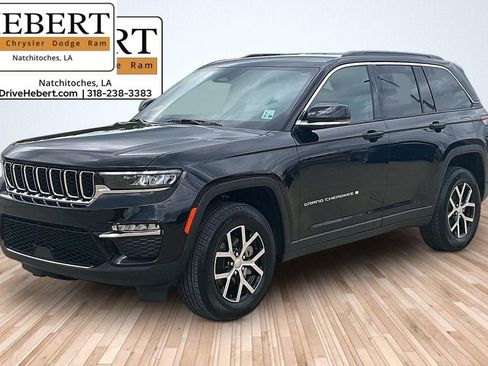 Used 2024 Jeep Grand Cherokee Limited RWD image 1