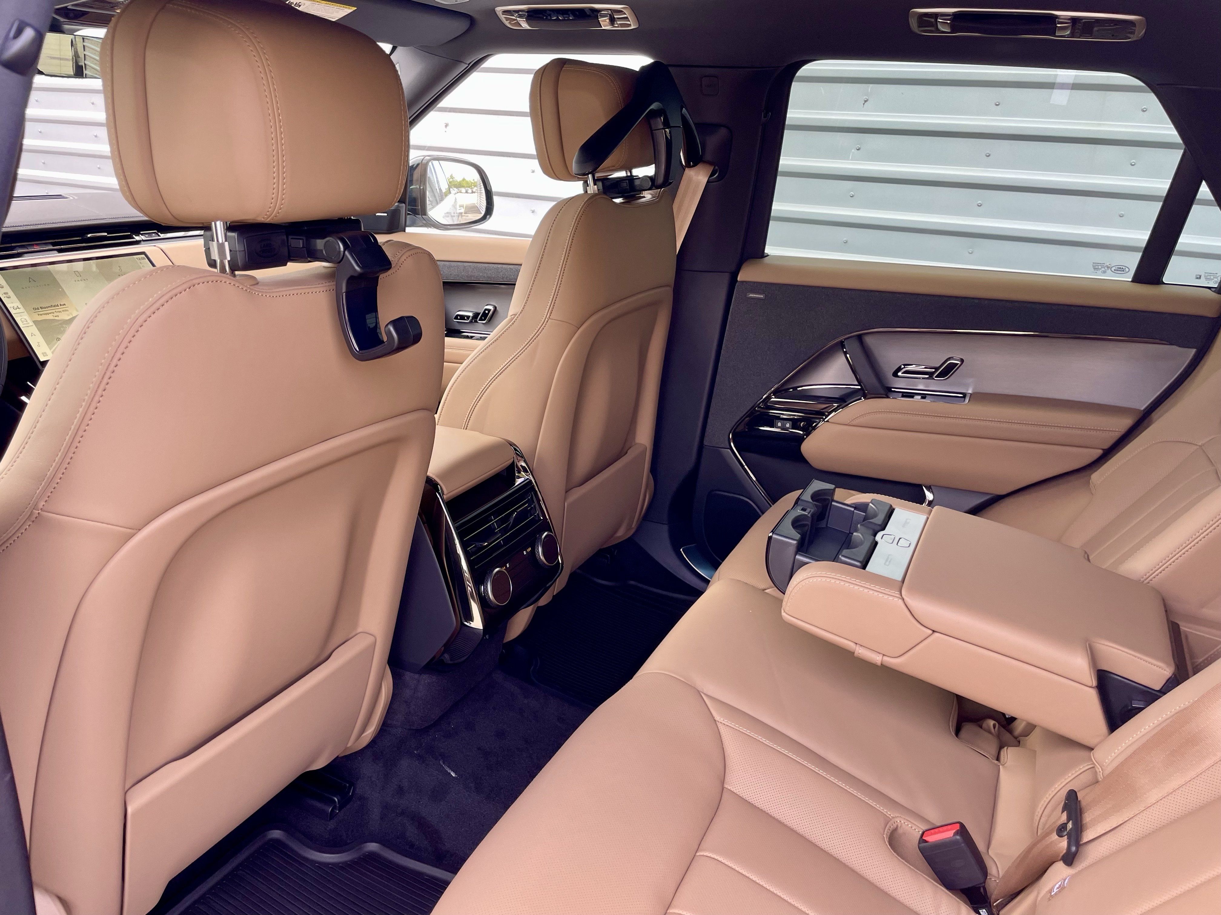 New 2027 Land Rover Range Rover Sport SE AWD/4WD image 30