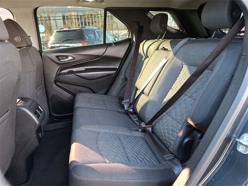 Used 2018 Chevrolet Equinox LT image 10
