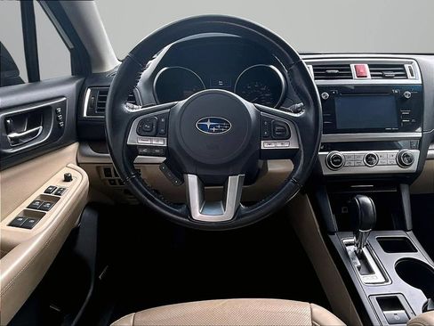 Used 2017 Subaru Outback 2.5i Limited AWD/4WD image 5