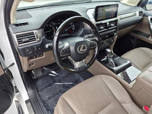 Used 2023 Lexus GX 460 Premium w/ Premium Package AWD/4WD image 11