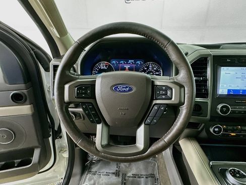 Used 2020 Ford Expedition XLT w/ Equipment Group 202A RWD image 13