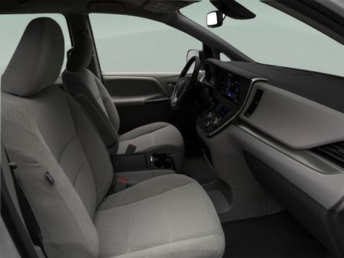 Used 2020 Toyota Sienna LE FWD image 29