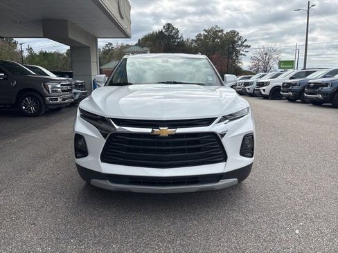 Used 2020 Chevrolet Blazer LT image 2