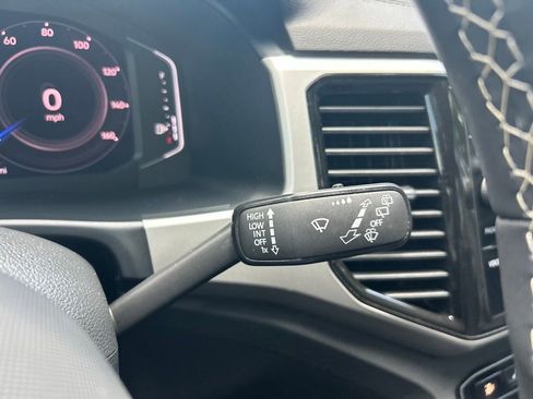 Used 2023 Volkswagen Atlas SE FWD image 23