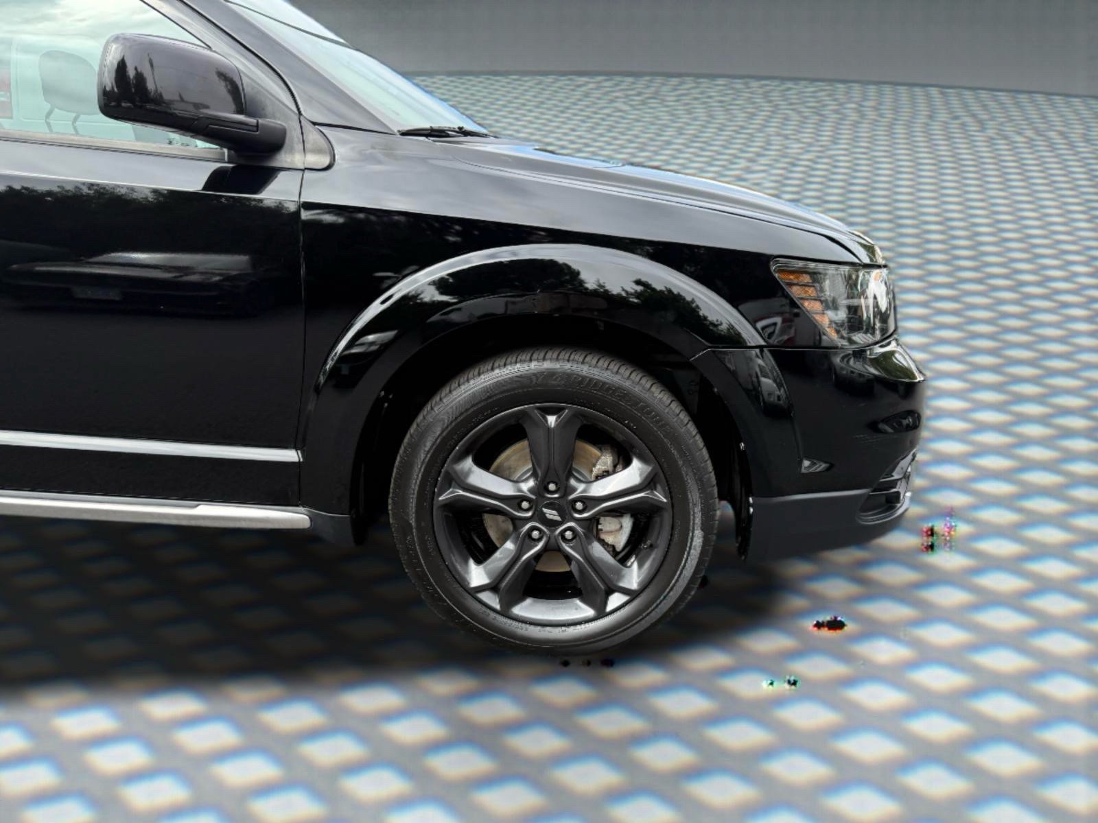 Used 2020 Dodge Journey Crossroad FWD image 12