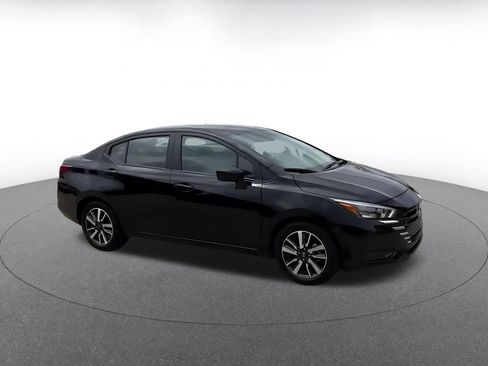 Used 2025 Nissan Versa SV FWD image 2