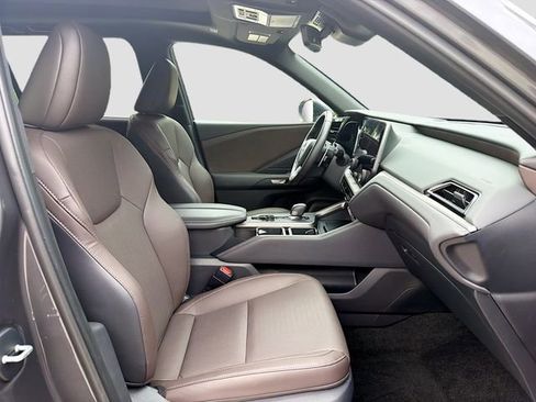 Used 2025 Lexus TX 350 AWD w/ Technology Package image 16