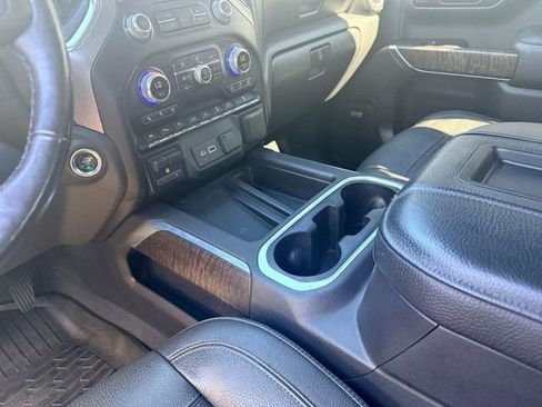 Used 2019 GMC Sierra 1500 Denali w/ Driver Alert Package II AWD/4WD image 21
