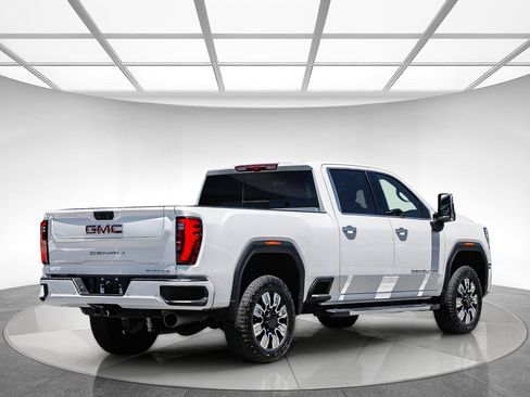 Used 2024 GMC Sierra 2500 Denali w/ Denali Reserve Package AWD/4WD image 4