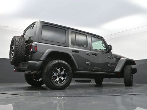 Used 2022 Jeep Wrangler Unlimited Rubicon AWD/4WD image 30