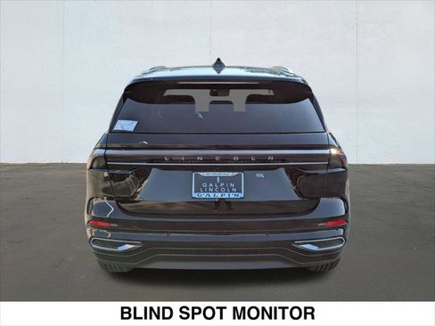 New 2026 Lincoln Nautilus Black Label image 5