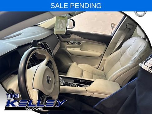 Used 2021 Volvo XC90 T8 Inscription w/ Advanced Package AWD/4WD image 7
