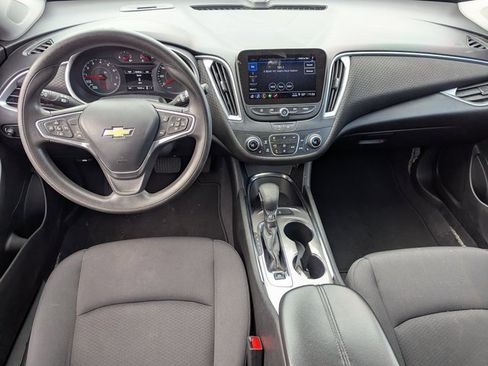 Used 2023 Chevrolet Malibu LT image 28