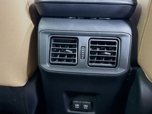 Used 2020 Toyota RAV4 XLE w/ Convenience Package FWD image 24