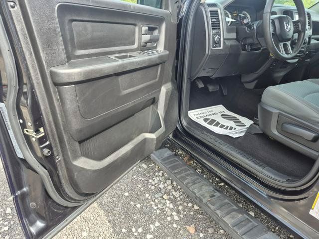 Used 2018 RAM 1500 Express w/ Express Value Package AWD/4WD image 9
