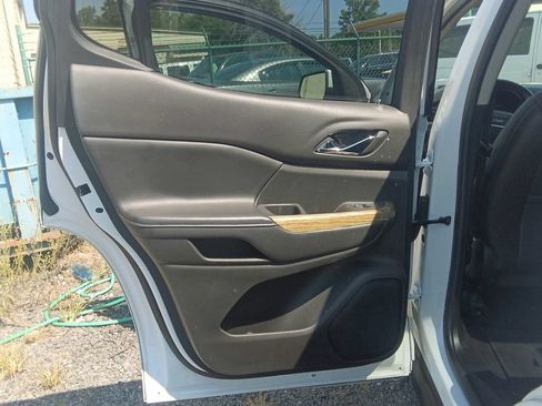 Used 2019 GMC Acadia Denali w/ Technology Package AWD/4WD image 52