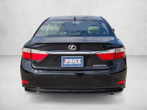 Used 2015 Lexus ES 300h image 6