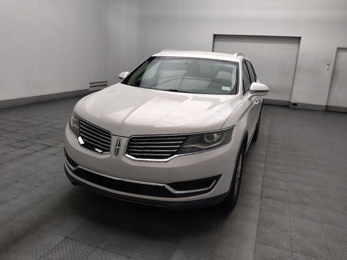 Used 2017 Lincoln MKX Select w/ Select Plus Package FWD image 15