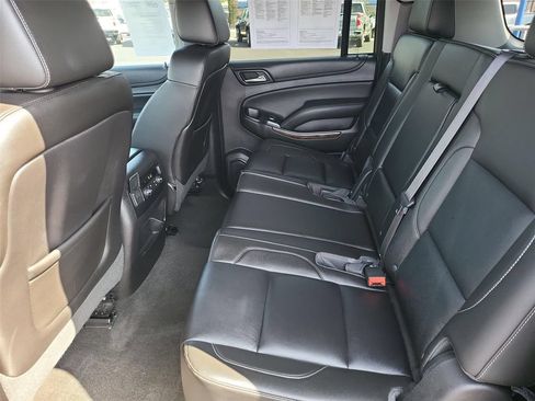 Certified 2015 Chevrolet Suburban LT w/ Luxury Package RWD image 17
