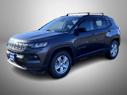 Certified 2022 Jeep Compass Latitude w/ Convenience Group image 1