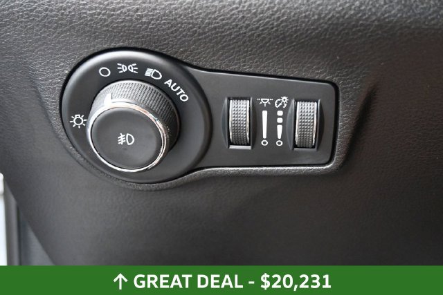 Used 2025 Jeep Compass Trailhawk AWD/4WD image 33