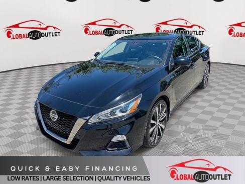 Used 2021 Nissan Altima 2.5 SR FWD image 1