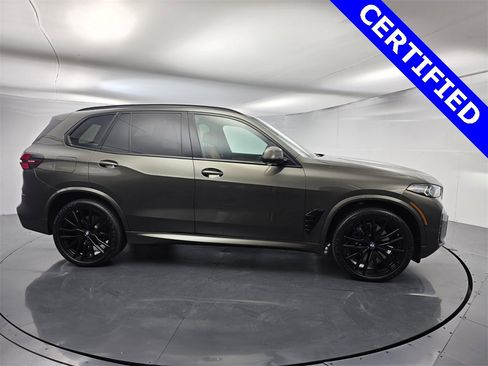Used 2026 BMW X5 sDrive40i w/ M Sport Package image 3