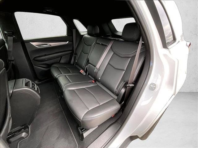 Used 2025 Cadillac XT5 Luxury FWD image 28