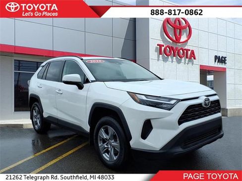 Certified 2022 Toyota RAV4 XLE image 1