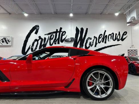Used 2019 Chevrolet Corvette Z06 image 7