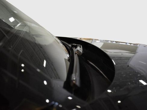 Used 2025 Land Rover Range Rover SE image 22