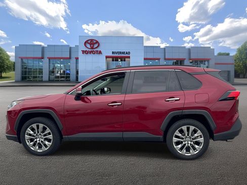 Certified 2021 Toyota RAV4 Limited w/ Limited Grade Weather Package AWD/4WD image 4