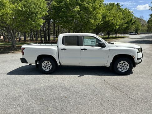 New 2026 Nissan Frontier S image 4