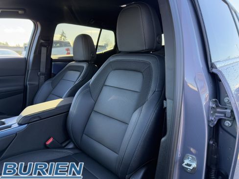 New 2026 Chevrolet Equinox EV LT image 11