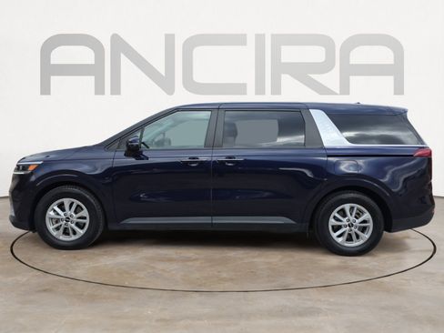 Certified 2024 Kia Carnival LX image 6