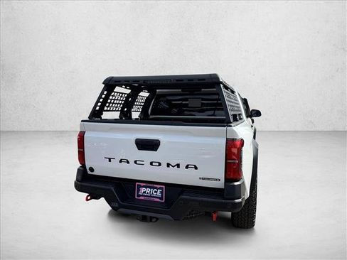 Used 2025 Toyota Tacoma 4x4 Double Cab Hybrid image 5