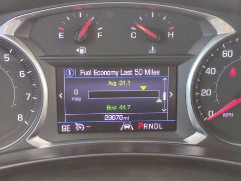 Used 2021 Chevrolet Equinox LT FWD image 23
