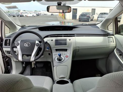 Used 2012 Toyota Prius Two FWD image 3